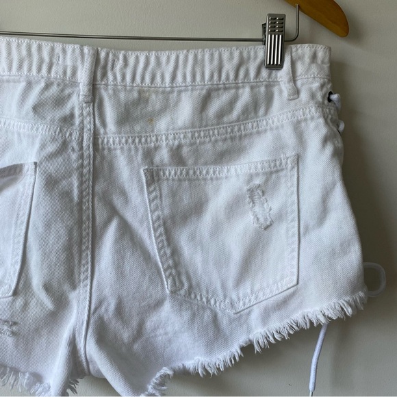 Forever 21 100% Cotton Distressed Lace Up Denim Shorts Size 29 - Picture 6 of 13